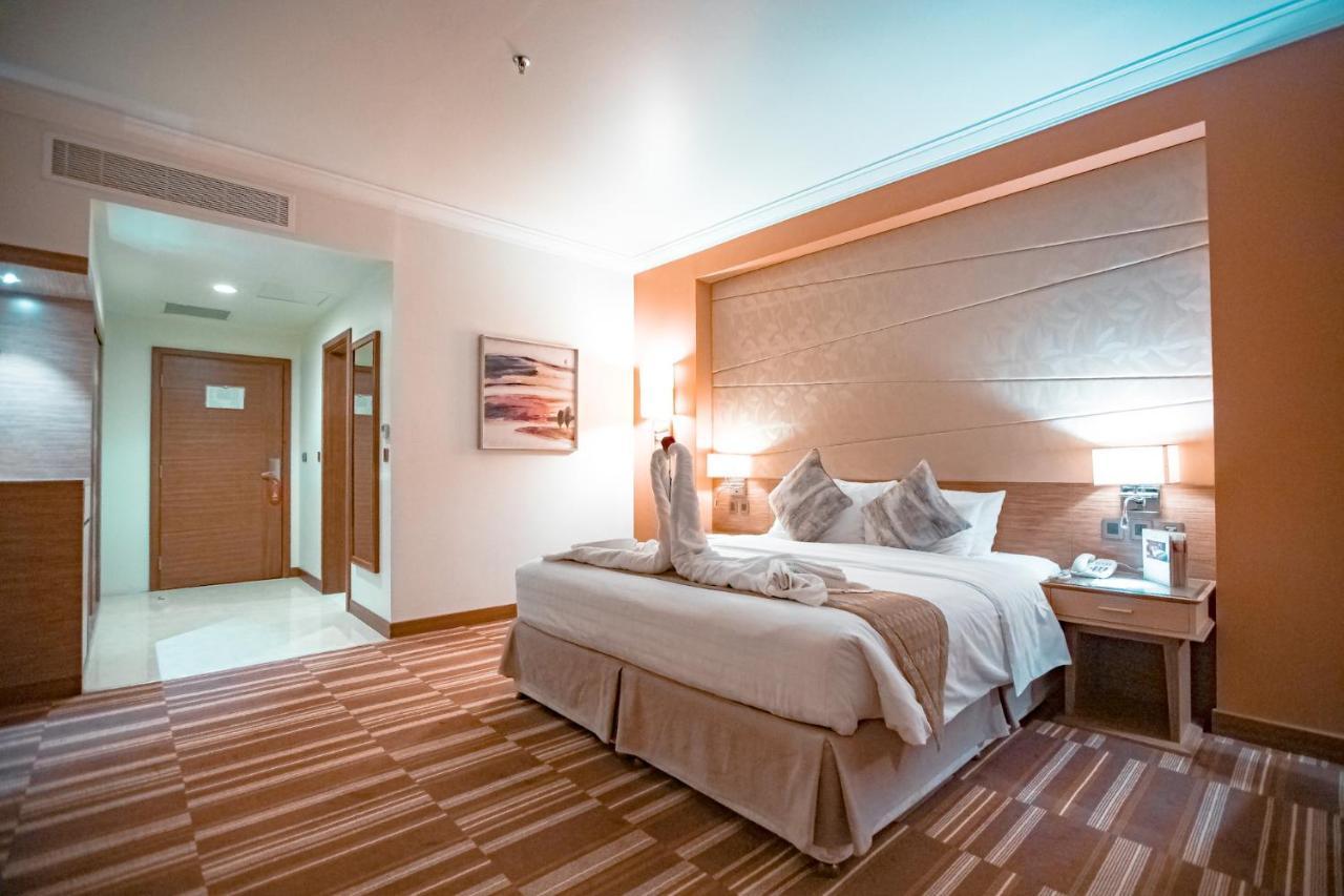 Golden Tulip Hotel Buraidah Al Qassim Esterno foto