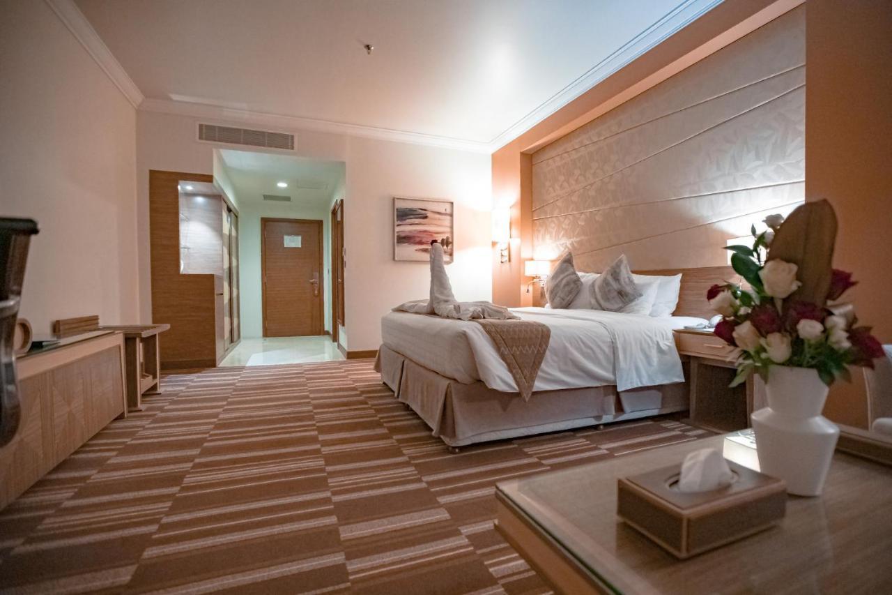 Golden Tulip Hotel Buraidah Al Qassim Esterno foto