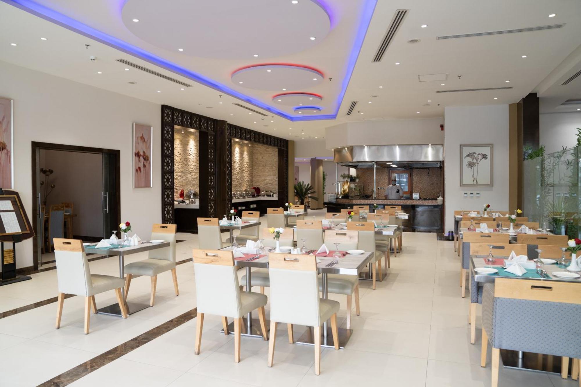 Golden Tulip Hotel Buraidah Al Qassim Esterno foto