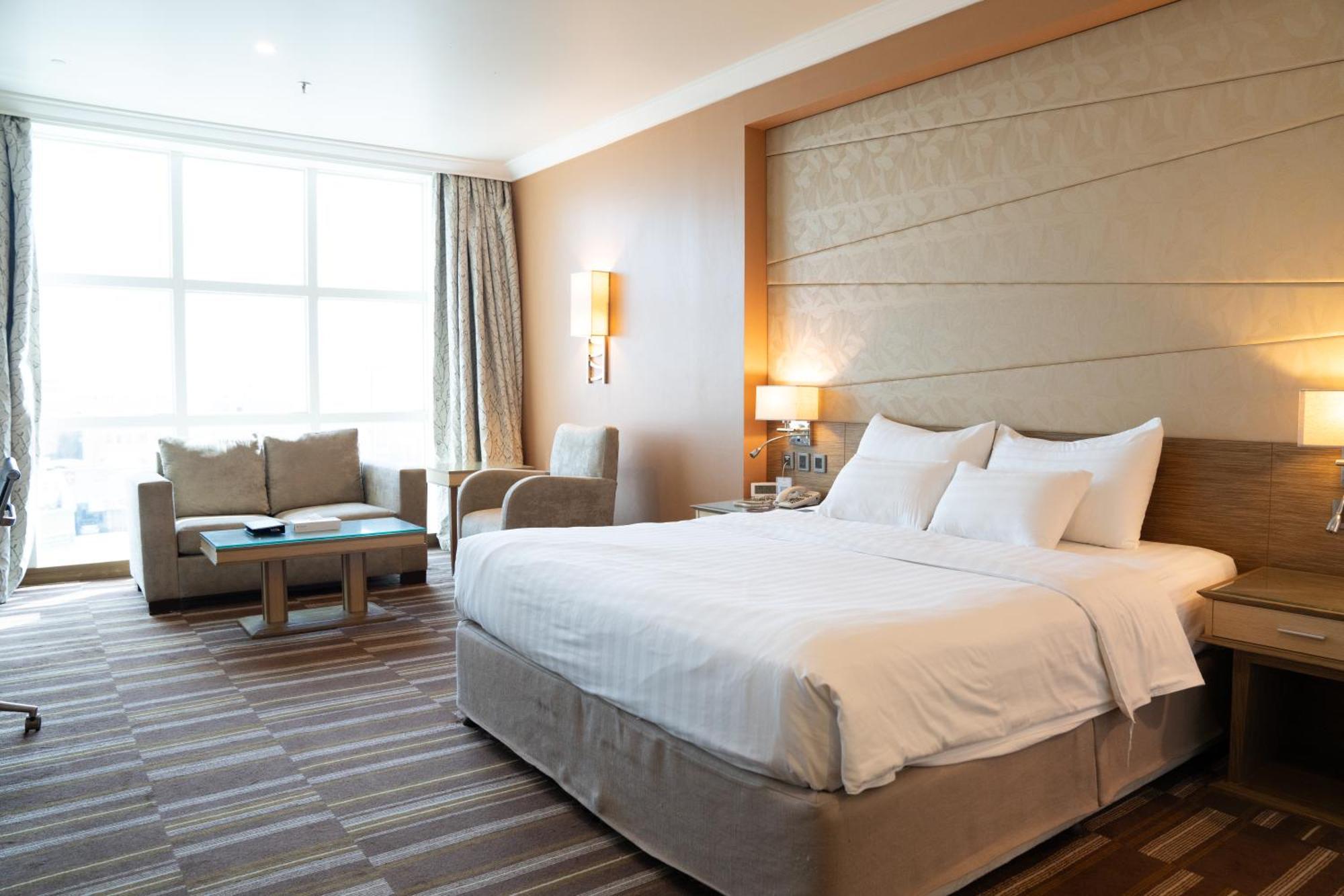 Golden Tulip Hotel Buraidah Al Qassim Esterno foto