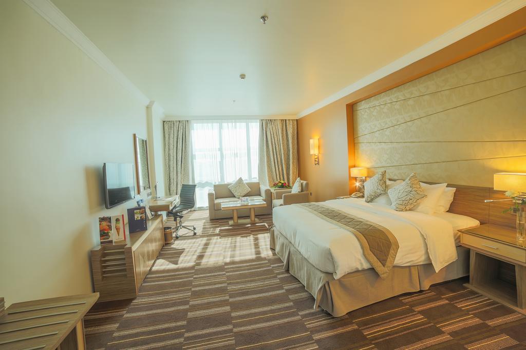 Golden Tulip Hotel Buraidah Al Qassim Esterno foto